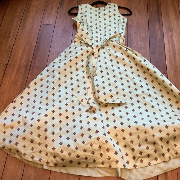 Gorgeous, Indian, Hand Beaded Gown ❤️🤩😍🌼 - Picture 5 of 5